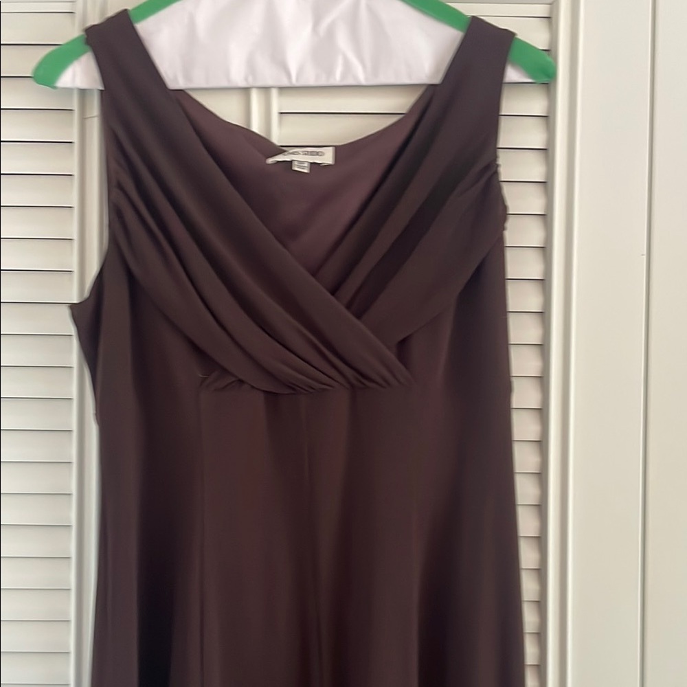 Elegant Brown Sleeveless Dress